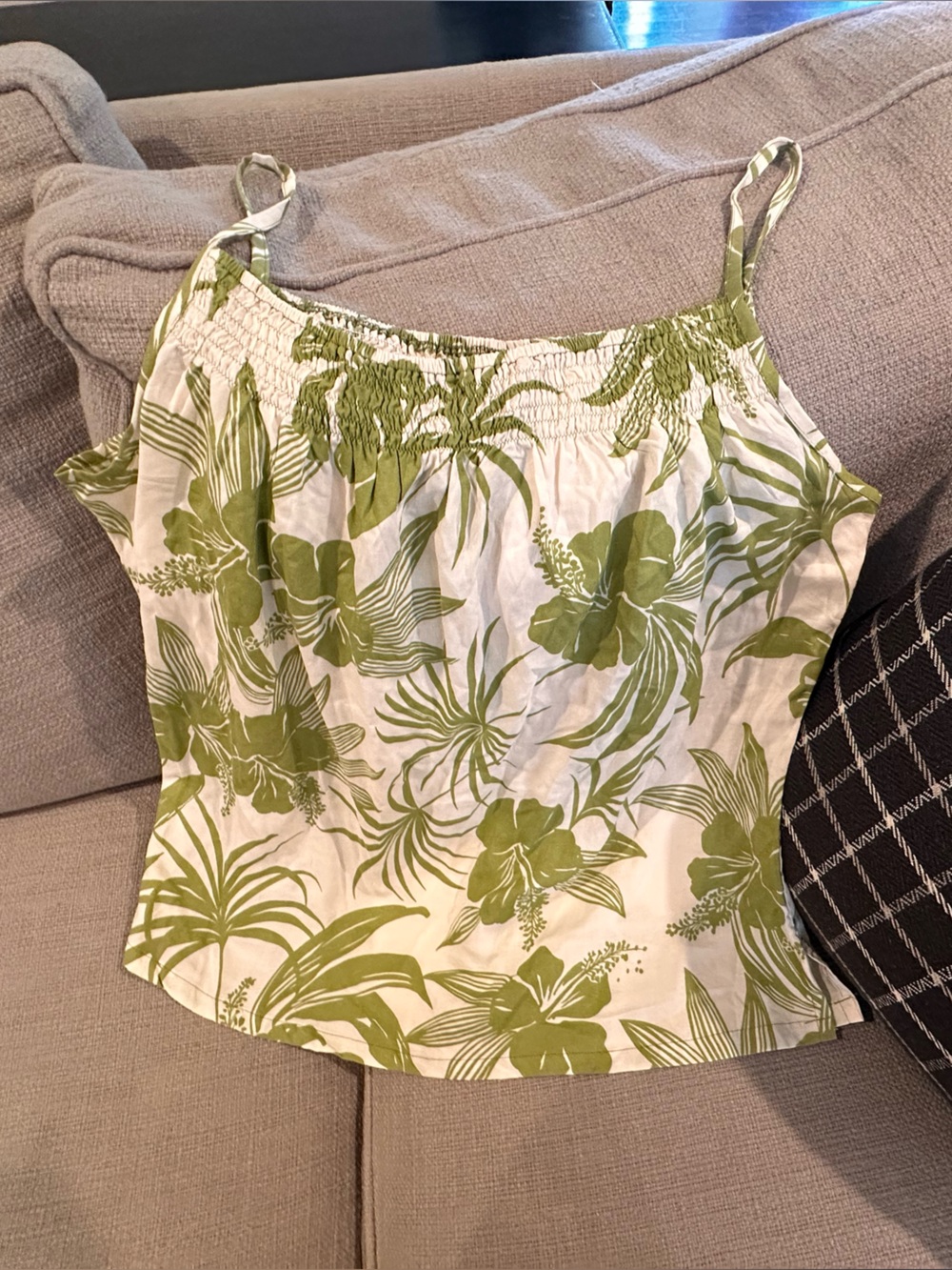 NWT Hibiscus Collection Green Tropical Print Smocked-Top Camisole
